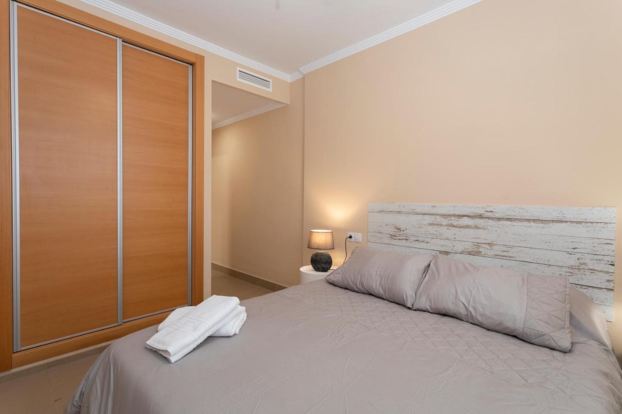 Brisas B2, 2 Dormitorios, Playa A 50M, By Bookindenia Luaran gambar